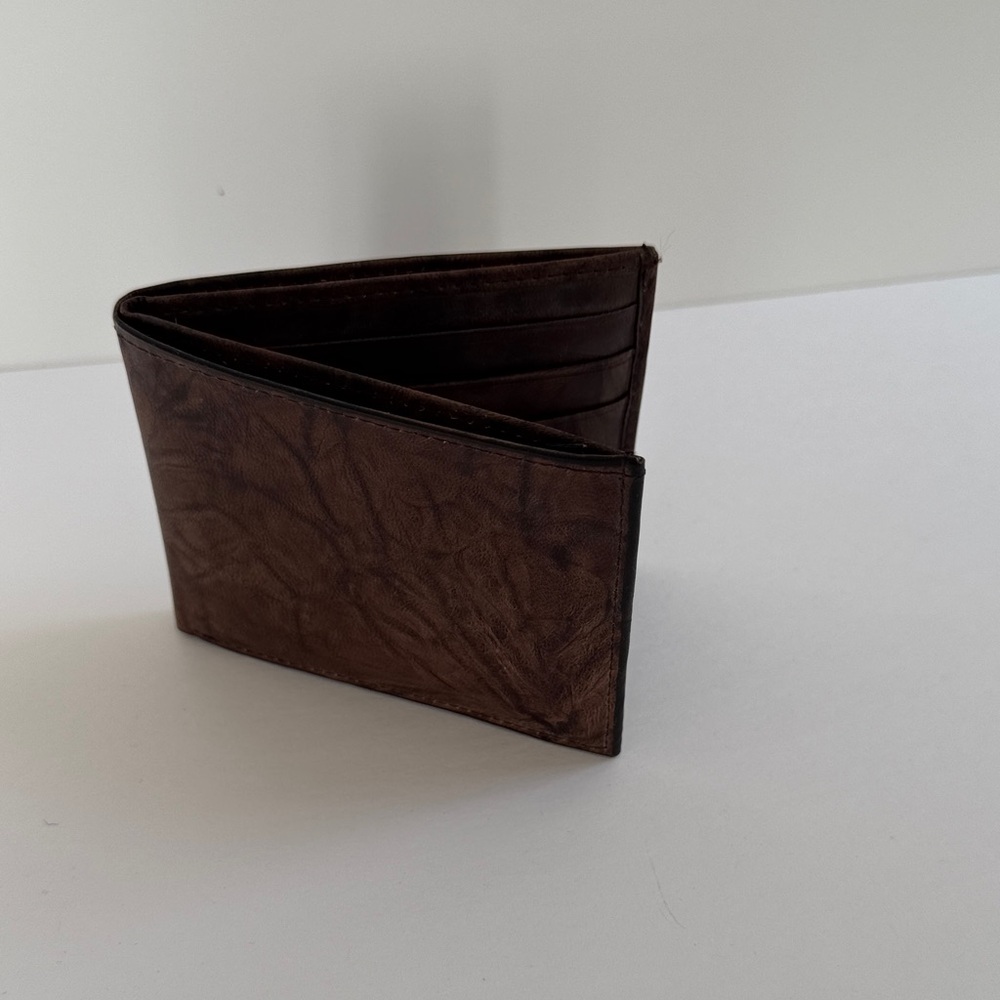 Elegant Brown Leather Wallet and Card Holder